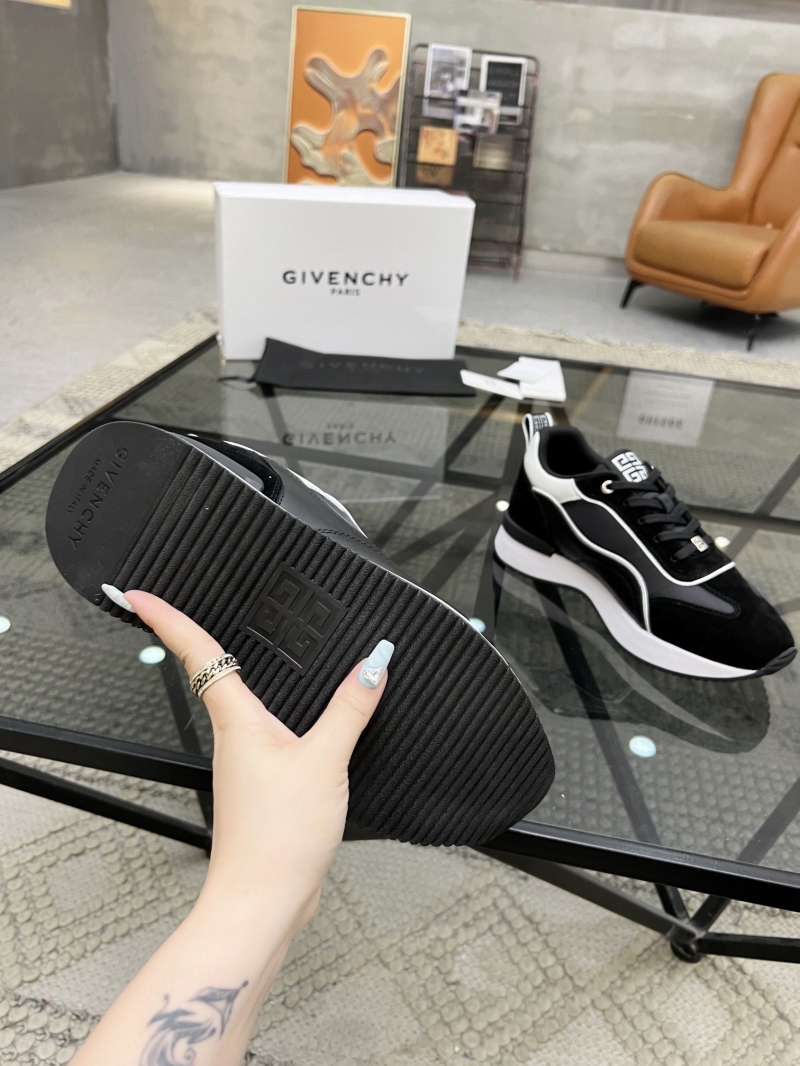 Givenchy Sneakers